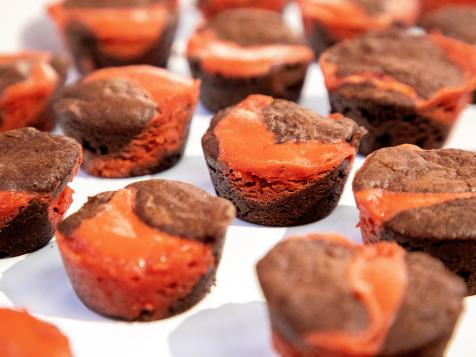 Raspberry Cheesecake Brownie Bites