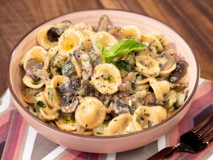 One Pan Pasta w/ Wild Mushrooms, Zucchini & Basil beauty, as seen on Food Network Kitchen Live.