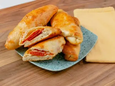 Buddy Valastro features Pepperoni Pizza Puffs, as seen on Food Network Kitchen Live.