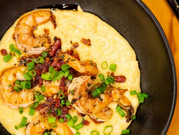 Smoky Shrimp and Grits image