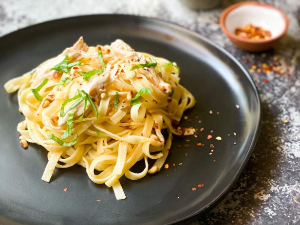 Speedy Cream Chicken Pasta with Lemon and Basil