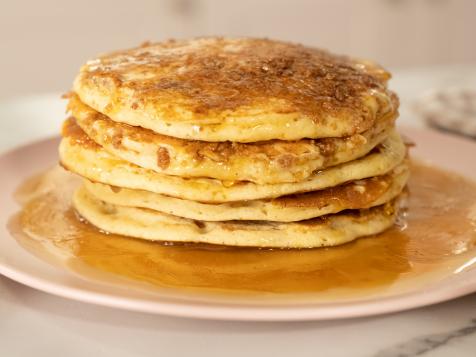 Cinnamon Streusel Pancakes