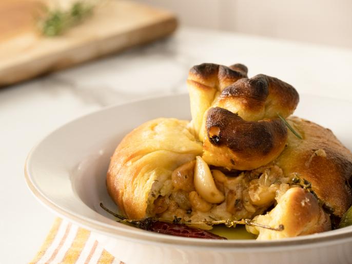 Garlic Knots Recipe Claire Thomas Food Network