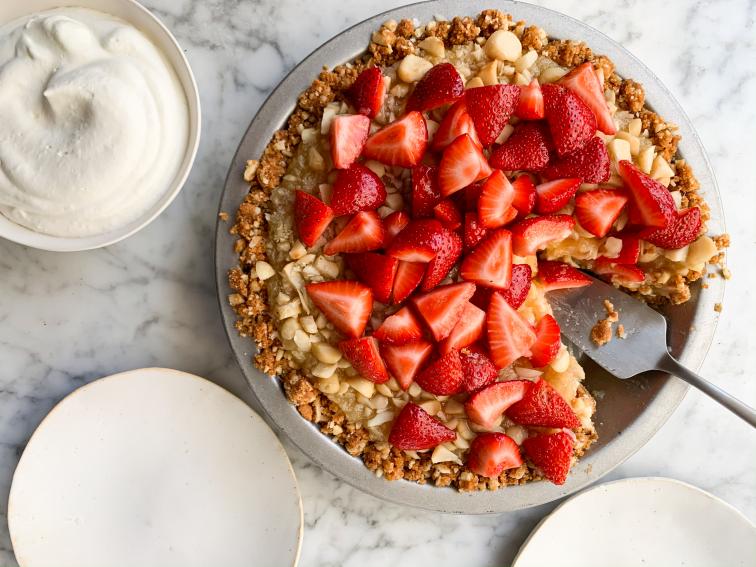 NoBake Coconut Cream Pie with Strawberries and Pineapple Recipe Erin