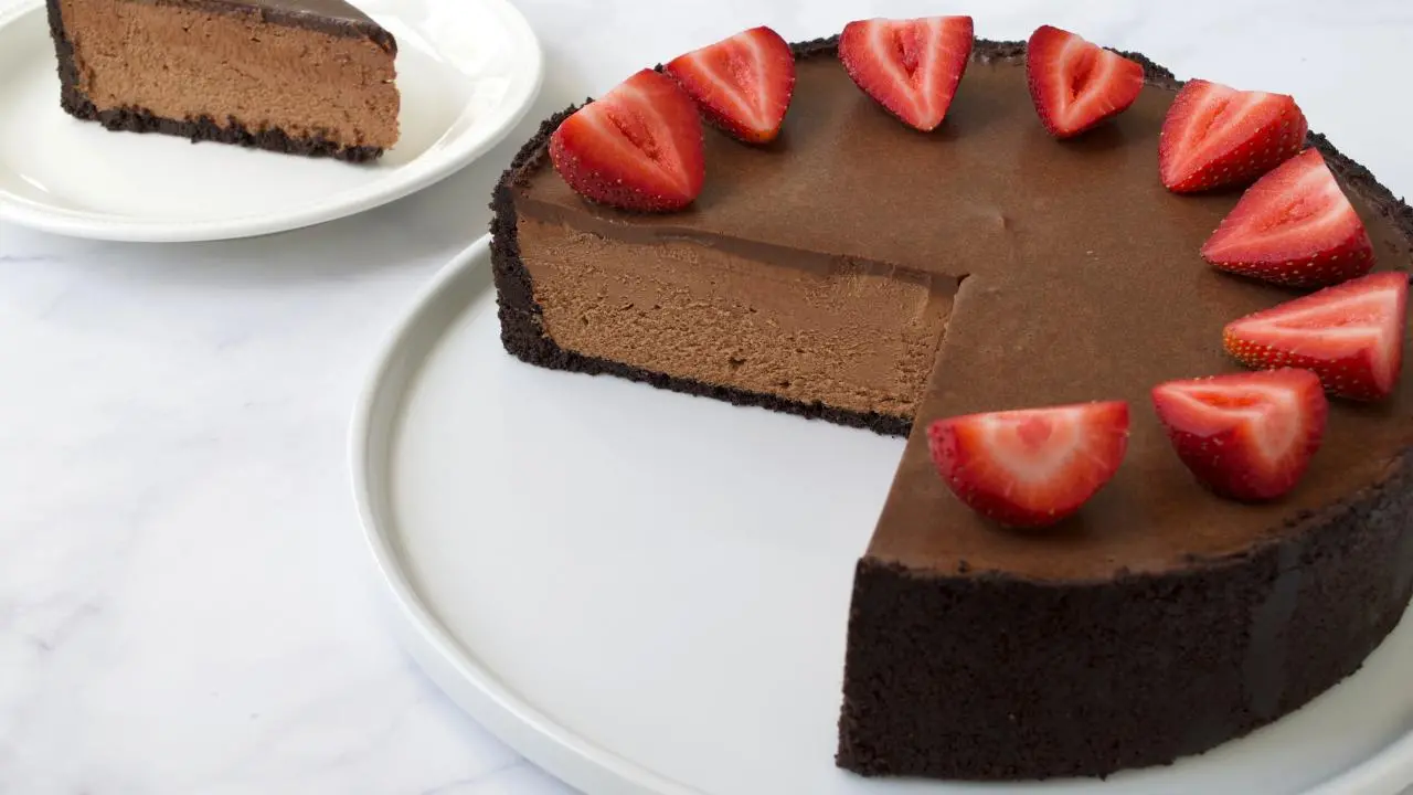 Cheesecake Factory Triple Chocolate Cake Recipe | TikTok, image size:1280x720