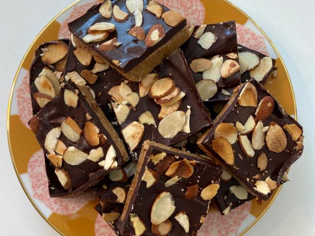 Spiced Chocolate Almond Bars image