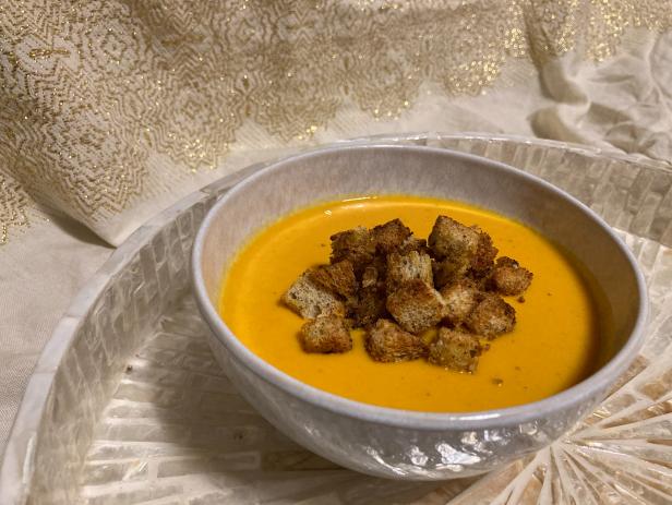 Curried Carrot Ginger Soup