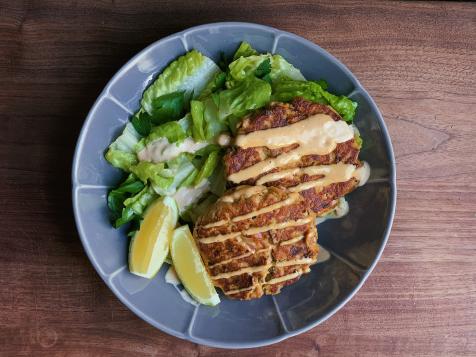 Crispy Tuna Cakes with Lemon Chili Mayo