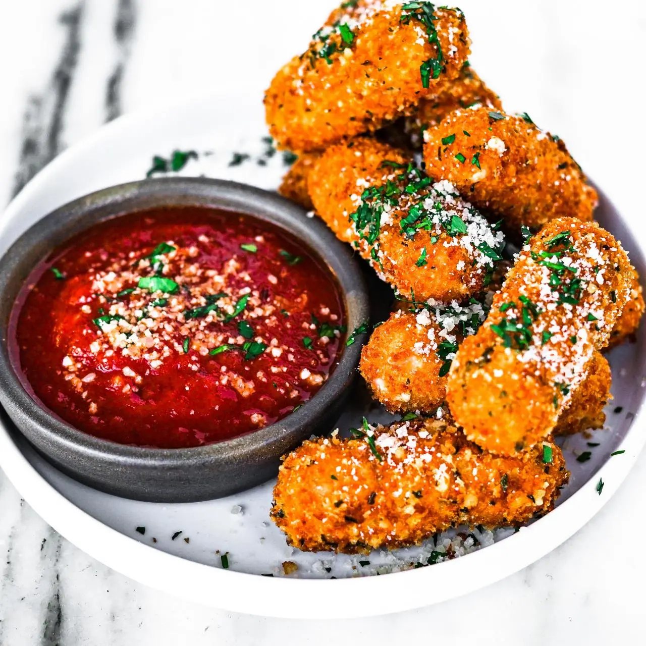 Mini Mozzarella Sticks with Marinara Dipping Sauce Recipe | Elena