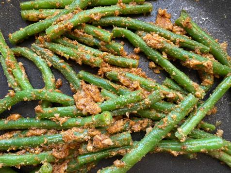 Almond Butter Green Bean Sabzi