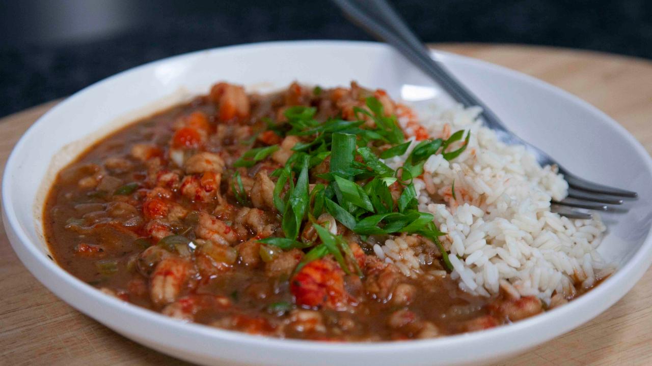 https://food.fnr.sndimg.com/content/dam/images/food/plus/fullset/2021/08/01/FNP_Temple_Crawfish-Etouffee_4x3.JPG.rend.hgtvcom.1280.720.suffix/1628700273050.jpeg