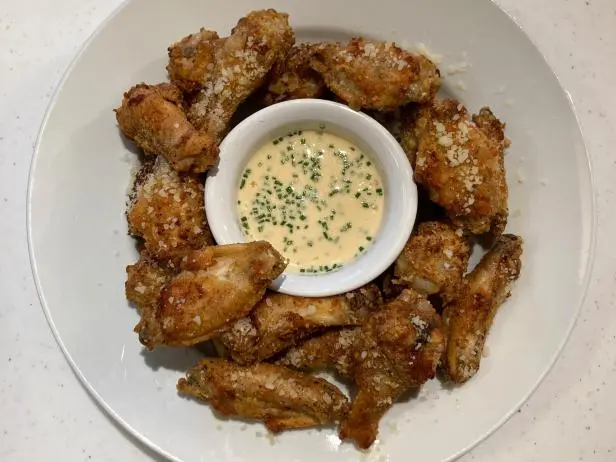Air Fryer Garlic Parmesan Wings