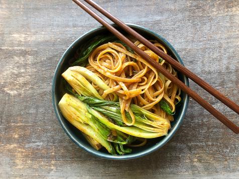 Linguine with Chili-Scallion Vinaigrette and Bok Choy