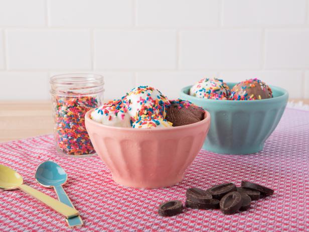 Who Needs a Regular Ice Cream Scoop When You Can Have a Giant One?, FN  Dish - Behind-the-Scenes, Food Trends, and Best Recipes : Food Network