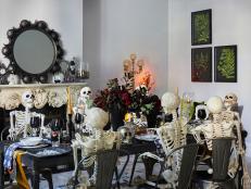 Elegant Halloween decor does exist (!) and we highly endorse it.