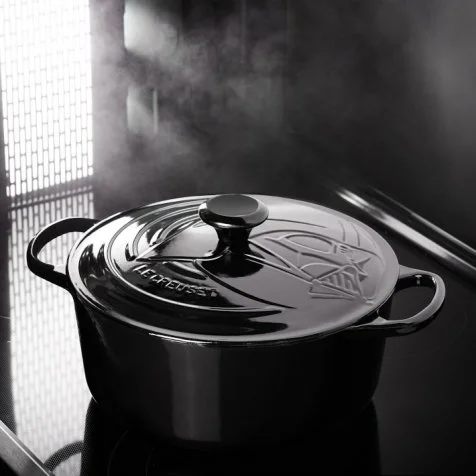 LE CREUSET ル・クルーゼ　STAR WARS　デス・スター　トリベット Shop This Star Wars Le Creuset Collection at Williams Sonoma