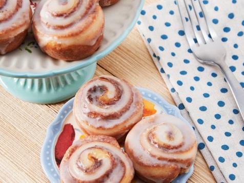 8 Store-Bought Breakfast Foods That Make Holiday Mornings Stress-Free