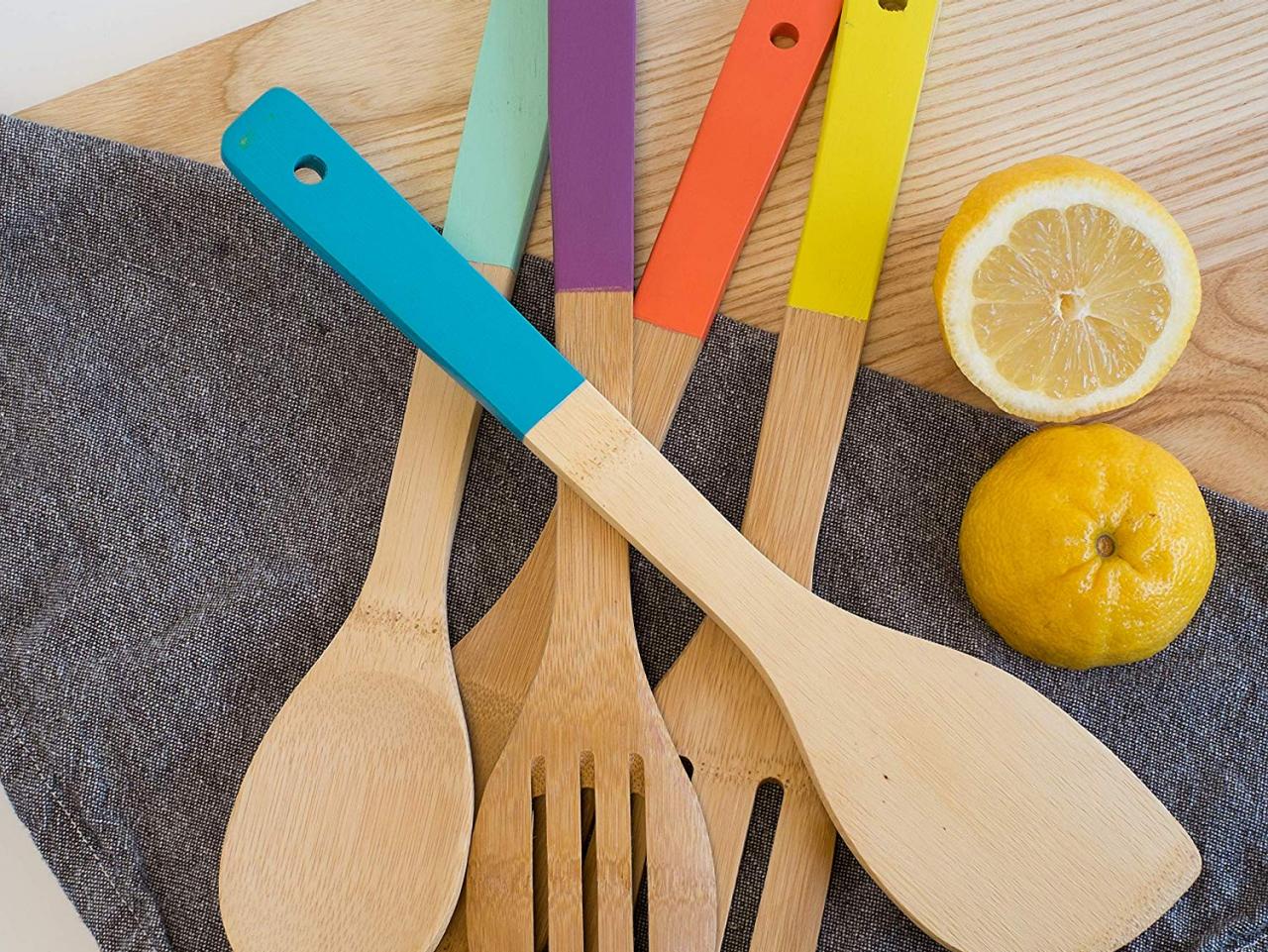 https://food.fnr.sndimg.com/content/dam/images/food/products/2019/3/14/rx_bamboo-utensils-set-of-5-multi-color.jpeg.rend.hgtvcom.1280.960.suffix/1552595126569.jpeg