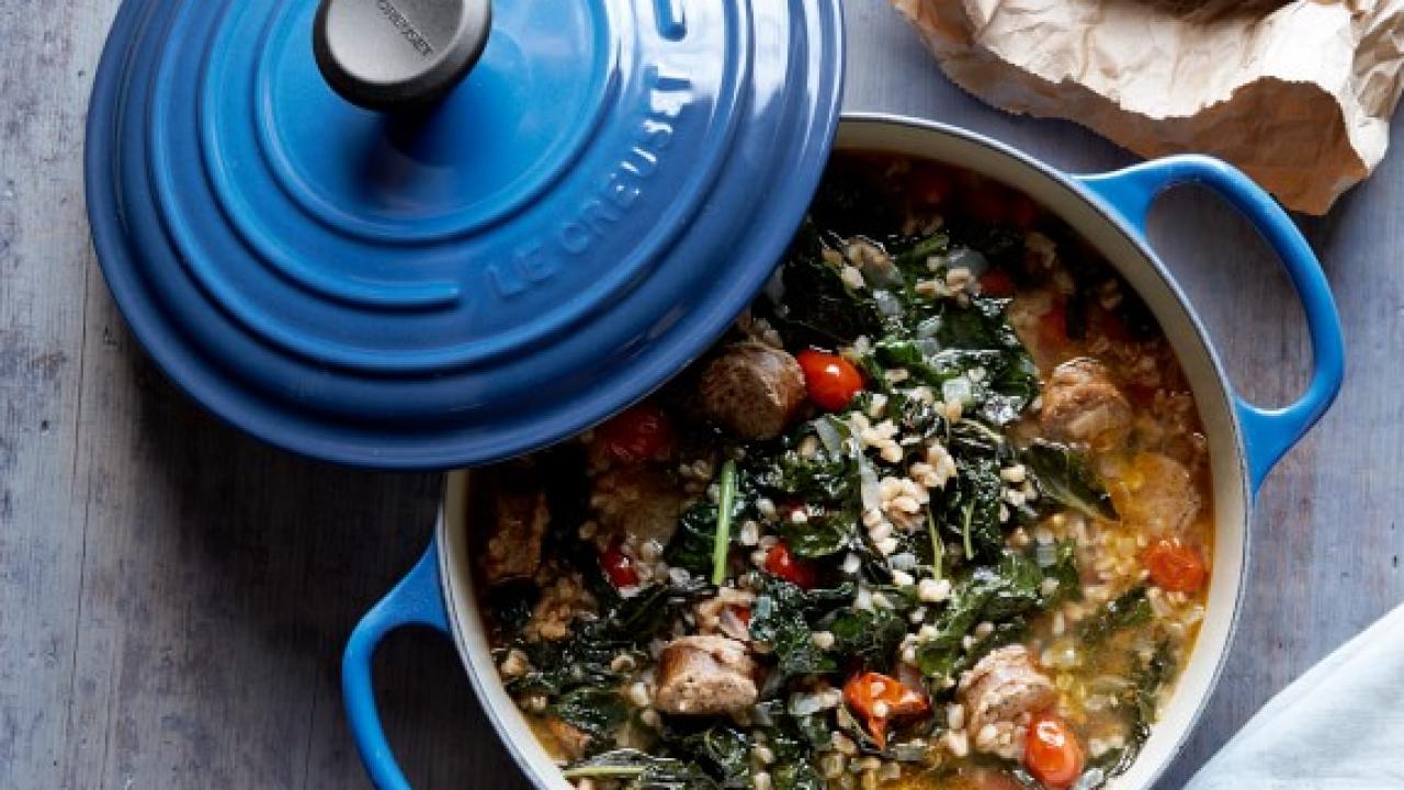 https://food.fnr.sndimg.com/content/dam/images/food/products/2019/4/18/rx_le-creuset-signature-cast-iron-round-dutch-oven-2-34-qt.jpeg.rend.hgtvcom.1280.720.suffix/1555597102546.jpeg