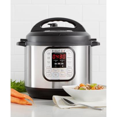 https://food.fnr.sndimg.com/content/dam/images/food/products/2019/7/11/rx_instant-pot-duo60--7-in-1-programmable-pressure-cooker-6-qt.jpeg.rend.hgtvcom.406.406.suffix/1562865539663.jpeg