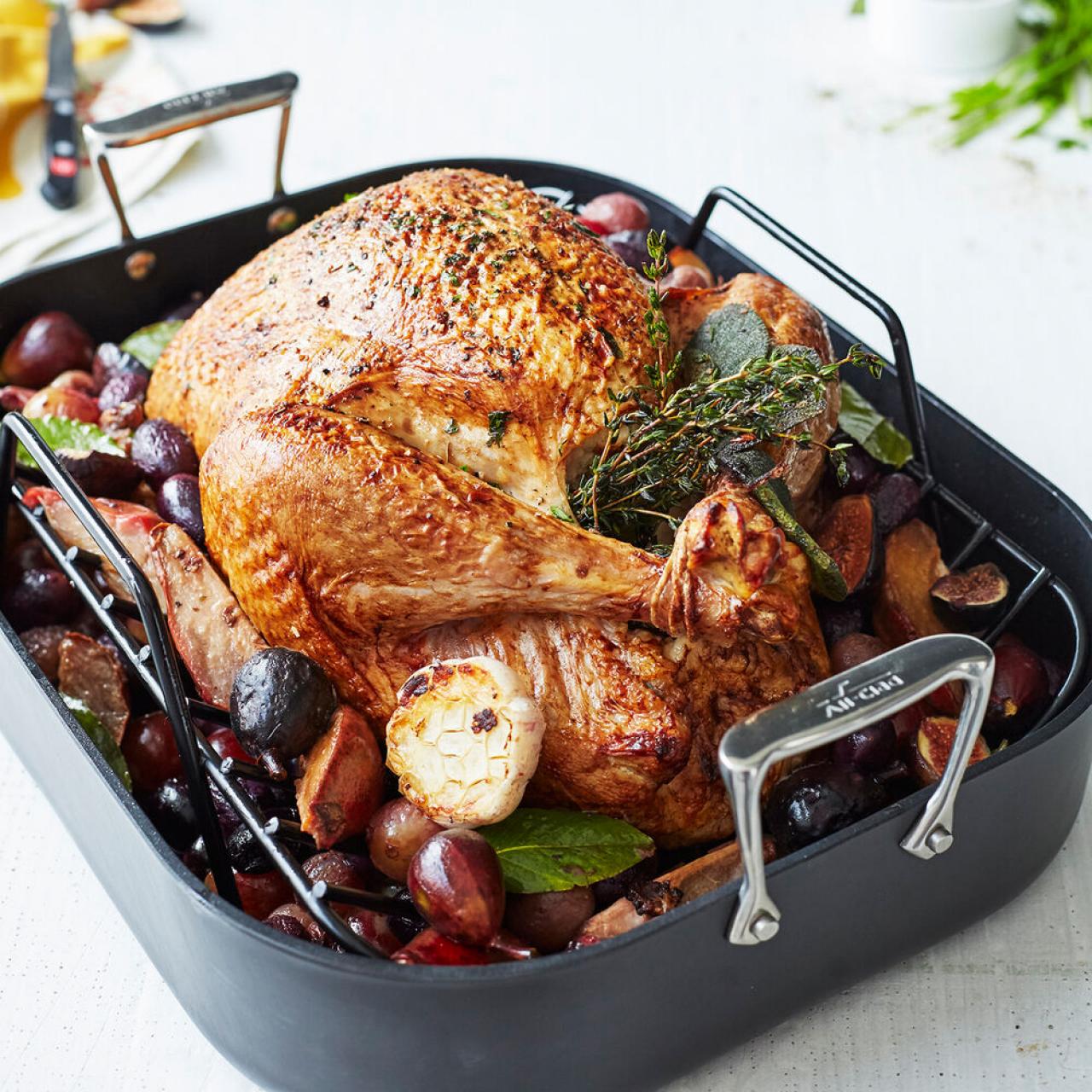 https://food.fnr.sndimg.com/content/dam/images/food/products/2019/9/26/rx_all-clad-ha1-nonstick-roasting-pan-with-rack.jpeg.rend.hgtvcom.1280.1280.suffix/1569517412737.jpeg