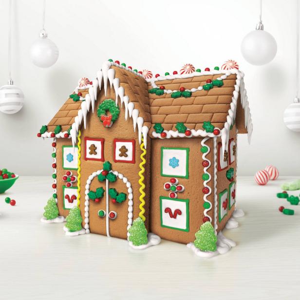 12 Gingerbread House Kits FN Dish BehindtheScenes, Food Trends