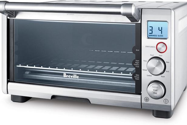 https://food.fnr.sndimg.com/content/dam/images/food/products/2020/4/22/rx_breville-compact-smart-oven.jpeg.rend.hgtvcom.616.411.suffix/1587590136221.jpeg