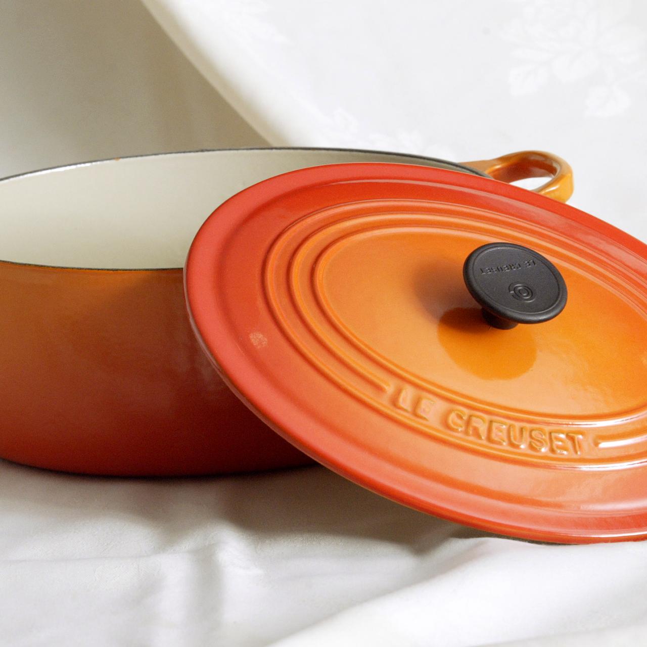 Le Creuset's Festive Noël Collection is 20% Off Right Now