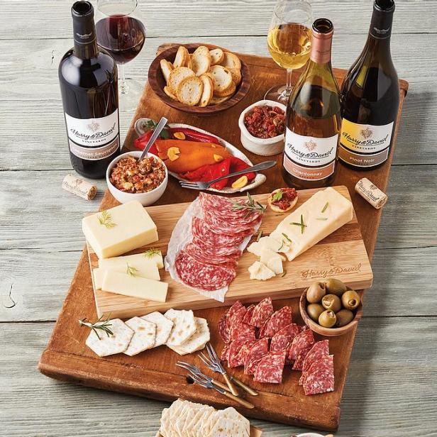 23 Best Holiday Gift Baskets 2020 | Holiday Recipes: Menus, Desserts