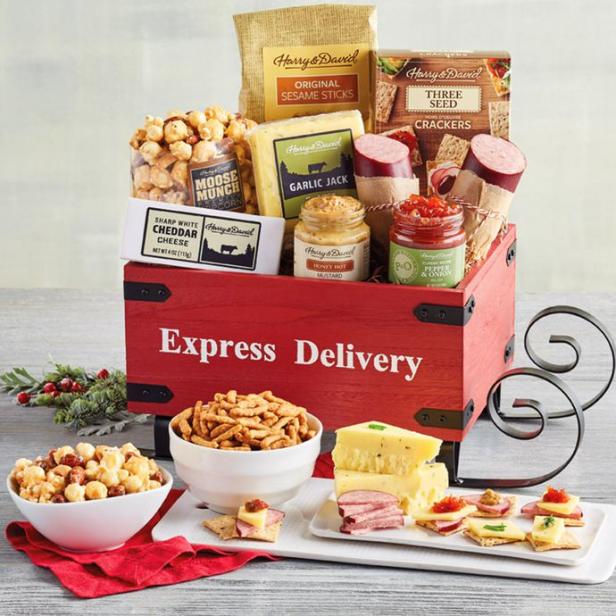 23 Best Holiday Gift Baskets 2020 | Holiday Recipes: Menus, Desserts