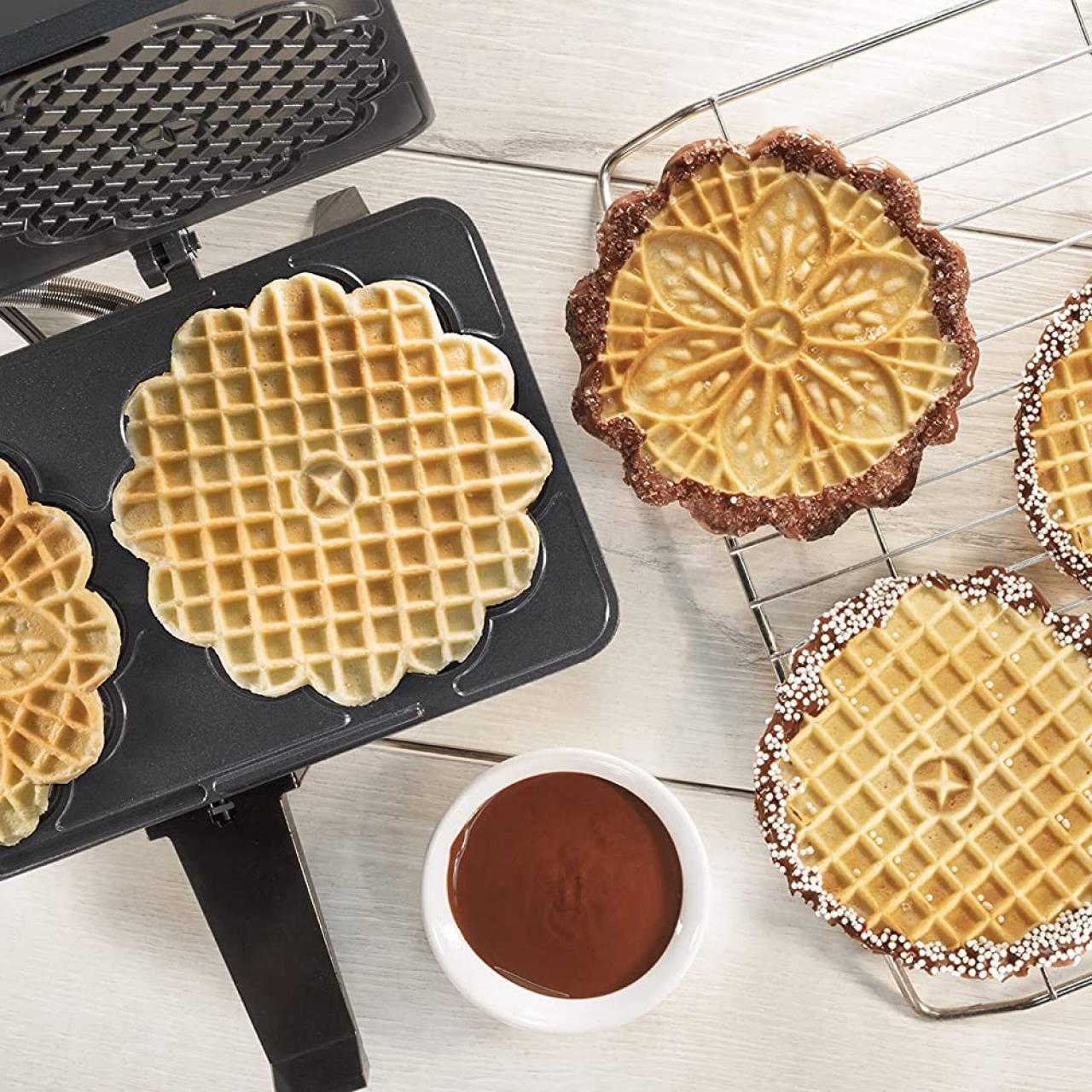 Top 5 Best Pizzelle Makers For Endless Italian Waffles - Scrambled Chefs