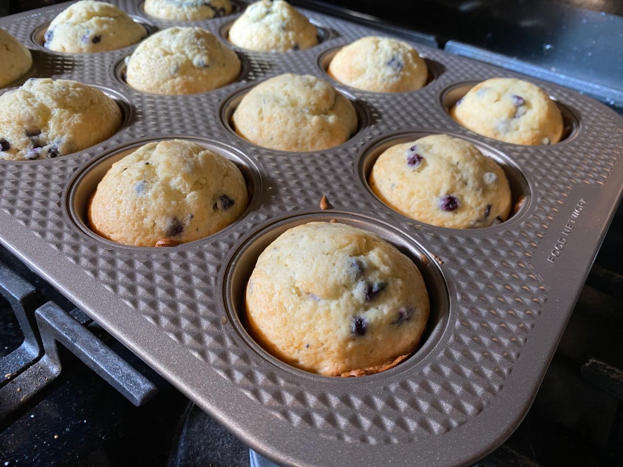 5 Best Cupcake and Muffin Pans 2024 Reviewed Shopping Food Network Food Network