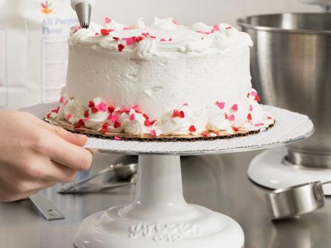 My Favorite Cake Turntable Is Discontinued — This Is the One I Recommend Now