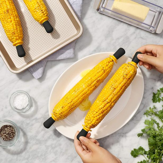 OXO Corn Peeler Review 2021, FN Dish - Behind-the-Scenes, Food Trends, and  Best Recipes : Food Network