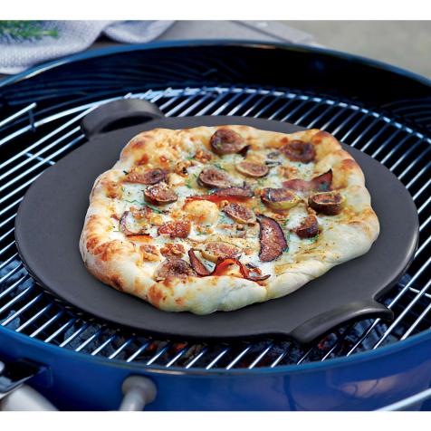 Why Pizza Steels Beat Pizza Stones (Yes, They Do) 