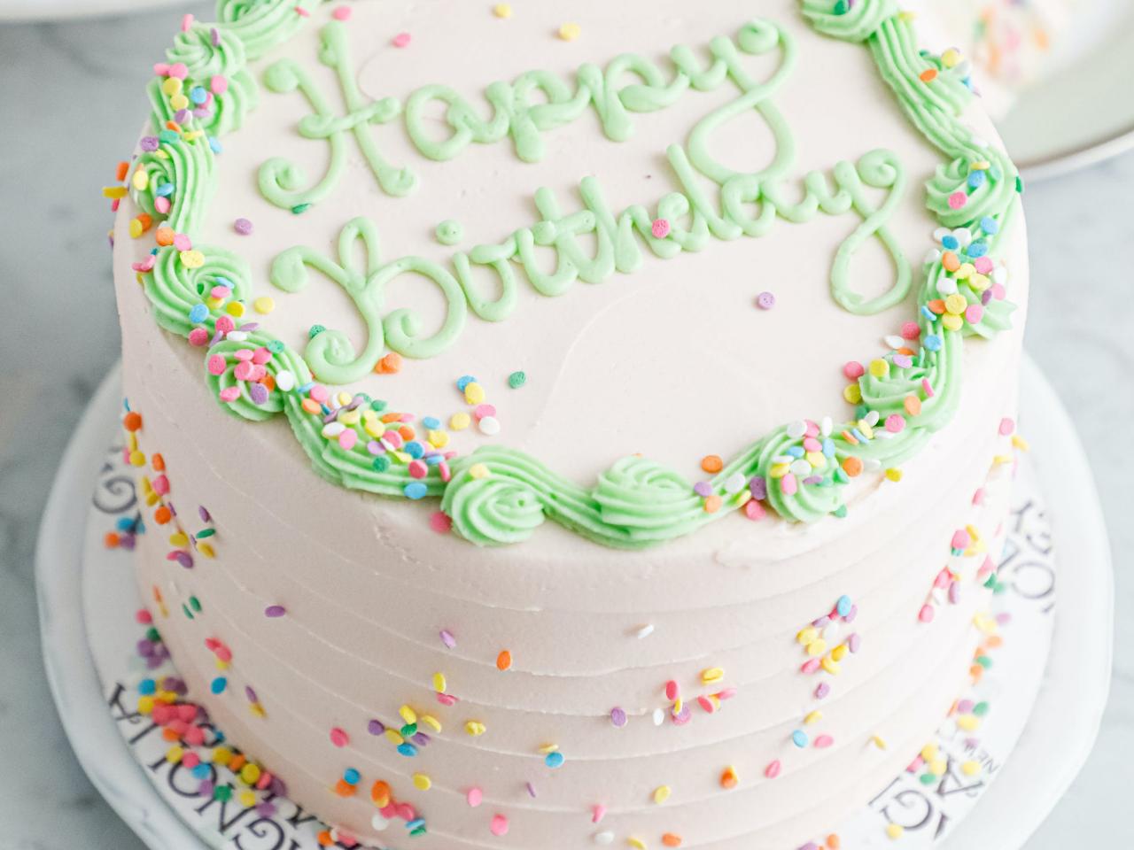 Best Chocolate Birthday Cake Recipe | Easy Birthday Cake Recipe | Baking  Week Recipe #1 - YouTube