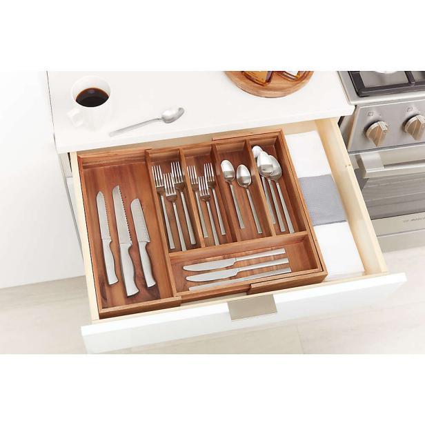 https://food.fnr.sndimg.com/content/dam/images/food/products/2022/1/18/rx_squared-away-expandable-flatware-organizer.jpeg.rend.hgtvcom.616.616.suffix/1642543375966.jpeg