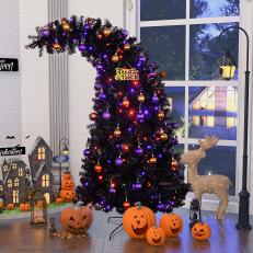 How to Enjoy Your Favorite Christmas Traditions This Halloween | FN ...