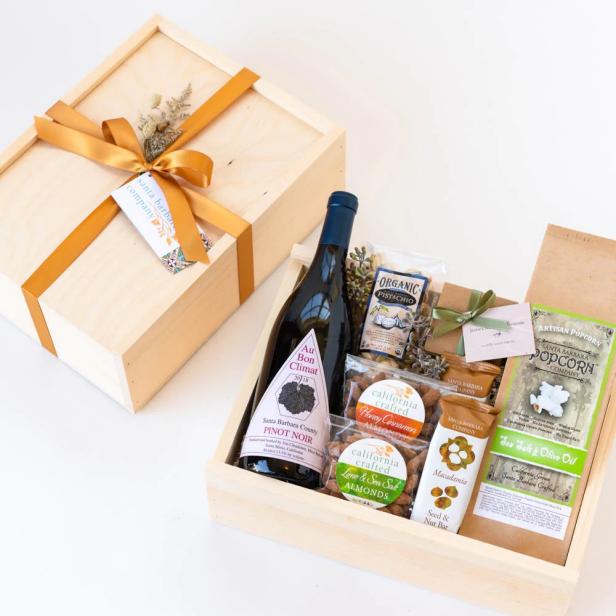 Best Wine Gift Baskets 2022 Food Network Gift Ideas Food Network   1667344144436 