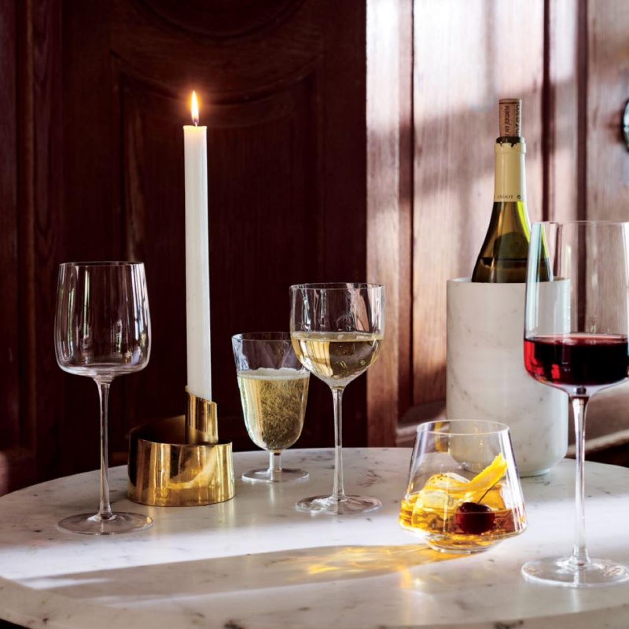 An Ultimate Guide to the Best Wine Glasses for Every Wine Lover