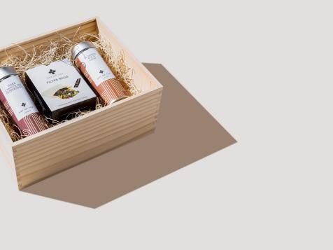 7 Best Tea Subscription Boxes for Every Type of Tea Drinker