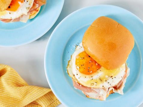 Blue Apron Is About to Make Mornings Easier (& Tastier!)