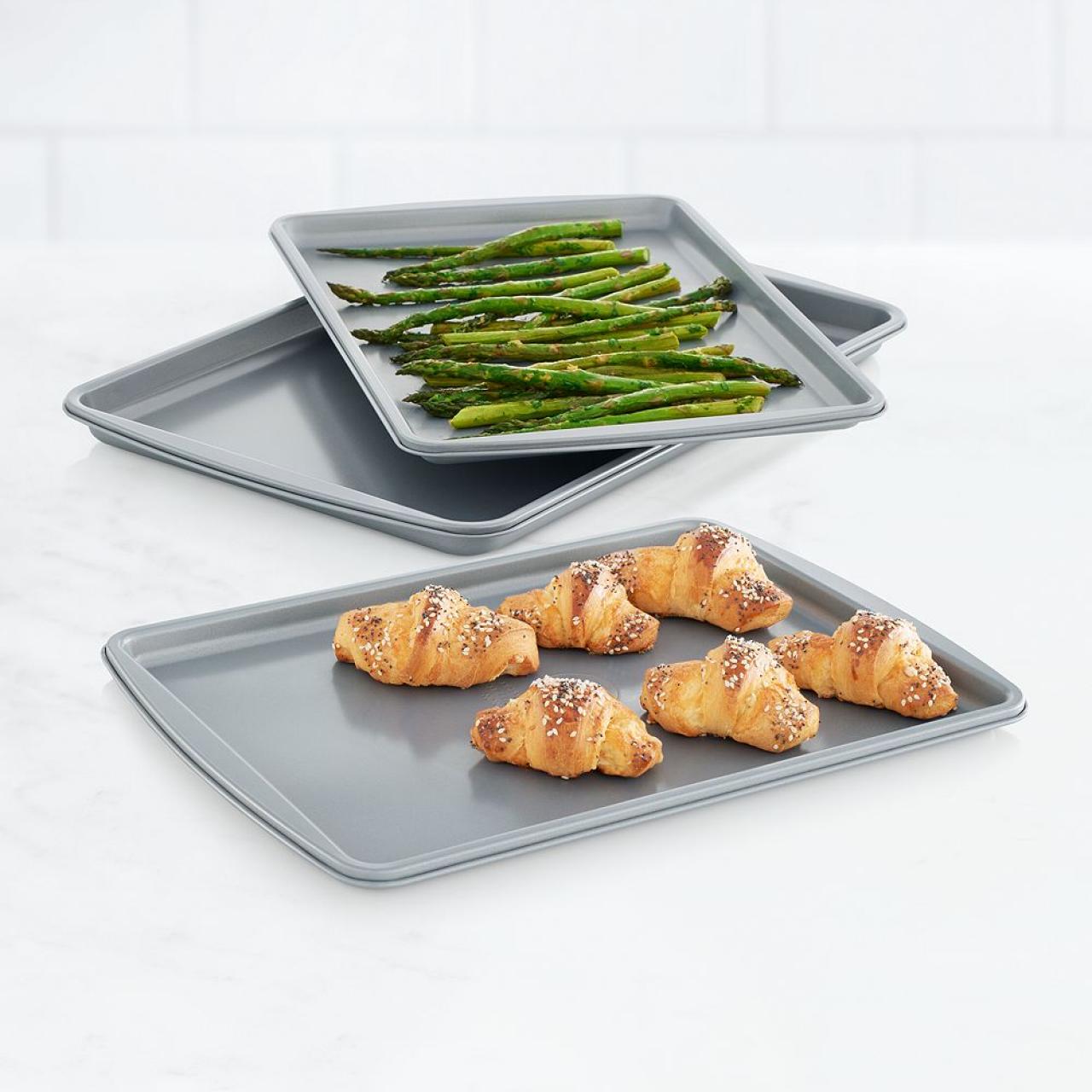 Bobby Flay™ Double Reversible Pre-Seasoned Cast-Iron Griddle