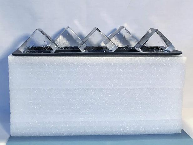 Making Block Ice Molds At Home: Useful Tips And Tricks