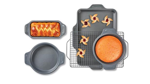 https://food.fnr.sndimg.com/content/dam/images/food/products/2023/1/19/rx_all-clad-5-piece-pro-release-bakeware-set.jpeg.rend.hgtvcom.616.347.suffix/1674158004967.jpeg
