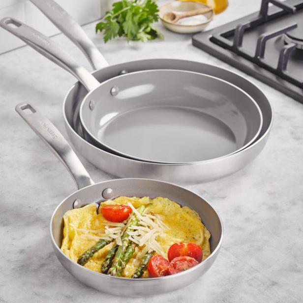 https://food.fnr.sndimg.com/content/dam/images/food/products/2023/11/20/rx_chatham-stainless-8-inch-10-inch-and-12-inch-frypan-set.jpeg.rend.hgtvcom.616.616.suffix/1700509097433.jpeg
