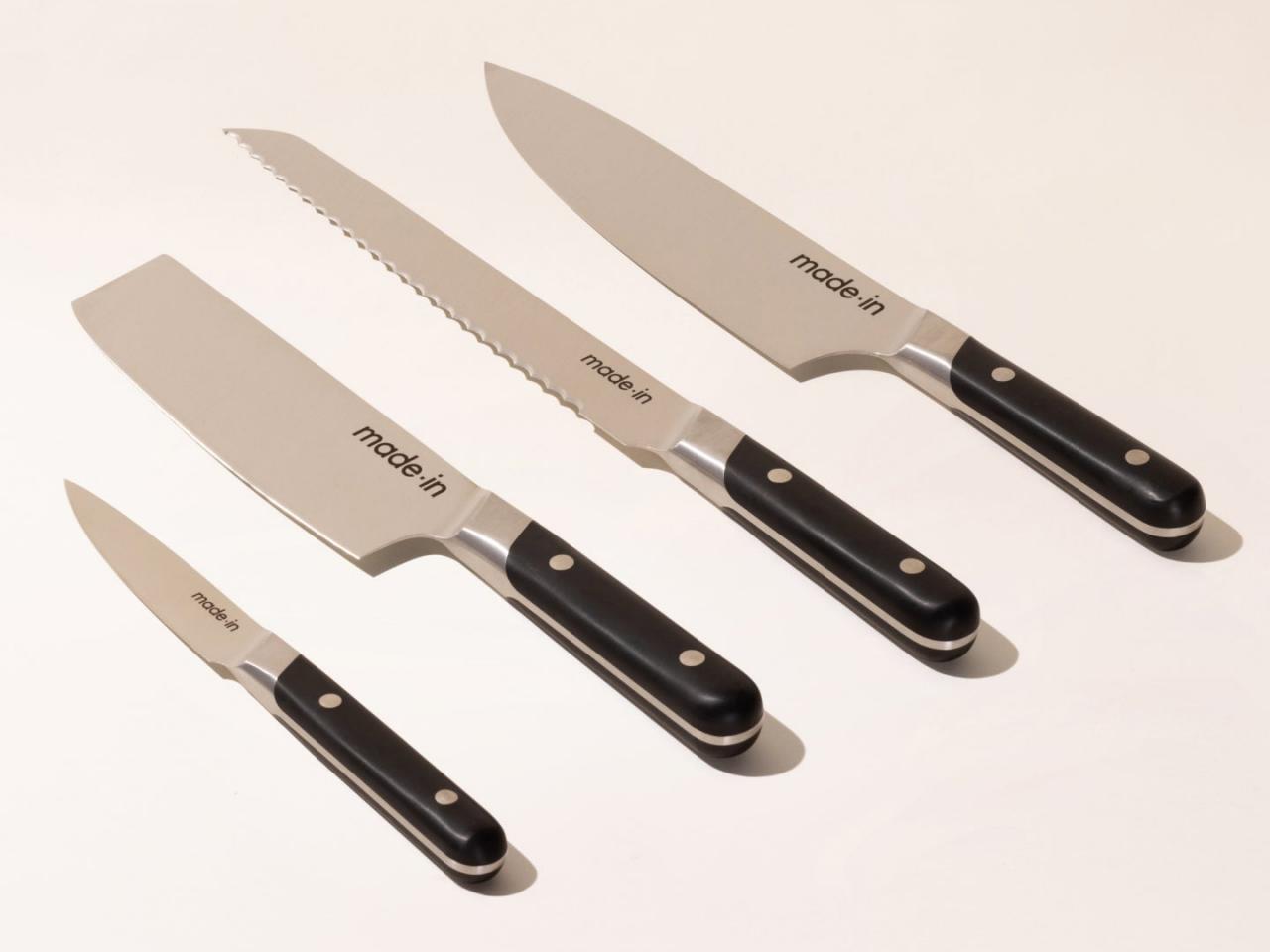 https://food.fnr.sndimg.com/content/dam/images/food/products/2023/11/21/rx_the-knife-set.jpeg.rend.hgtvcom.1280.960.suffix/1700602622770.jpeg