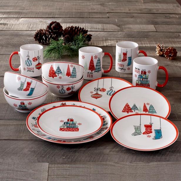 https://food.fnr.sndimg.com/content/dam/images/food/products/2023/11/9/rx_wayfair_the-holiday-aisle-north-reading-porcelain-china-dinnerware-set-.jpeg.rend.hgtvcom.616.616.suffix/1699543304604.jpeg