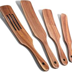 Every Kitchen Needs a Spurtle & You Can Buy A Set For Less Than