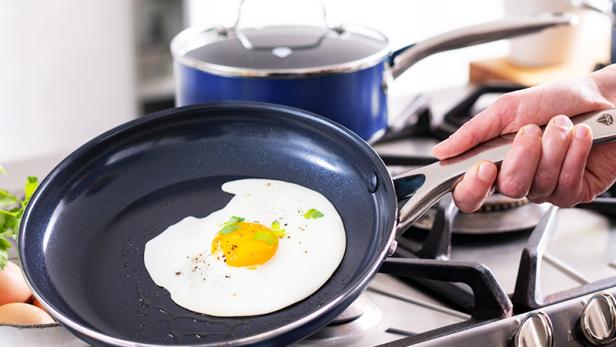 15 Top-Rated Cookware Pieces on Amazon to Buy Now